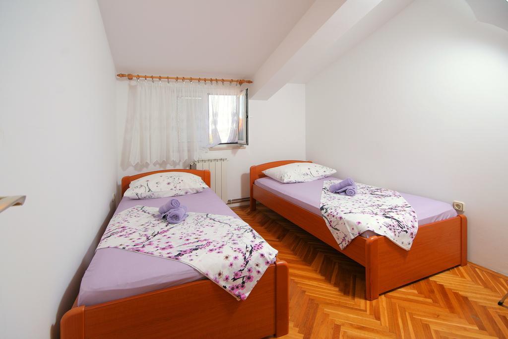 Apartments Daniela Trogir Exterior photo