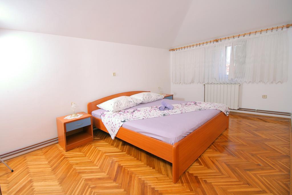 Apartments Daniela Trogir Exterior photo
